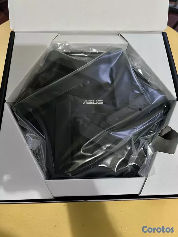 computadoras y laptops - Router/Repetidor Asus RT-AXE7800 Tri Band WiFi 6E 2