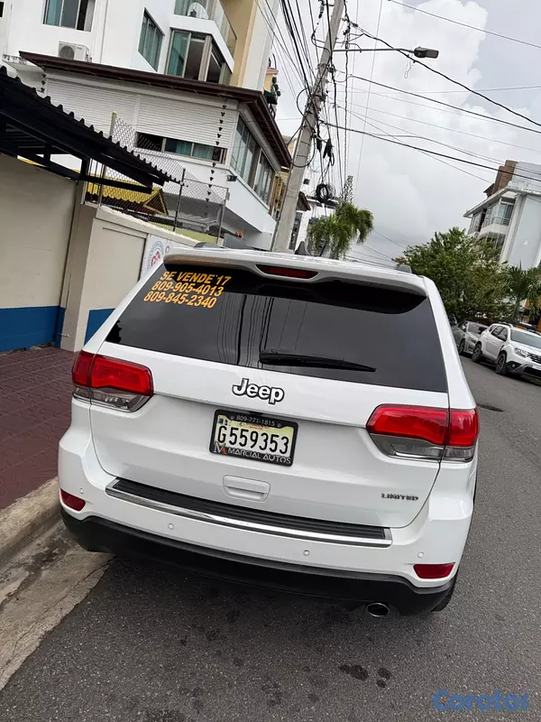 jeepetas y camionetas - Vendo jeep Grand cherokee 2017 7