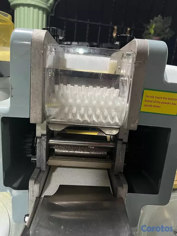 equipos profesionales - Máquina Automática para Empanadas y Dumplings 3