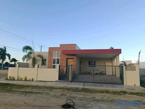 casas - casa amplia en residencial privado  de Puerto plata  3