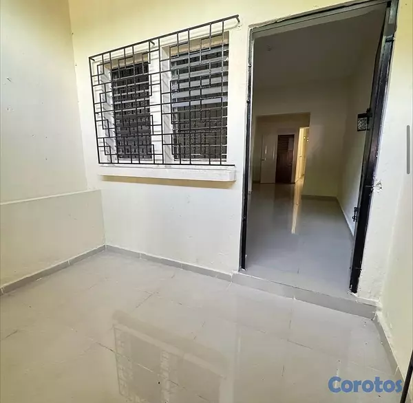 oficinas y locales comerciales - LOCAL COMERCIAL  4