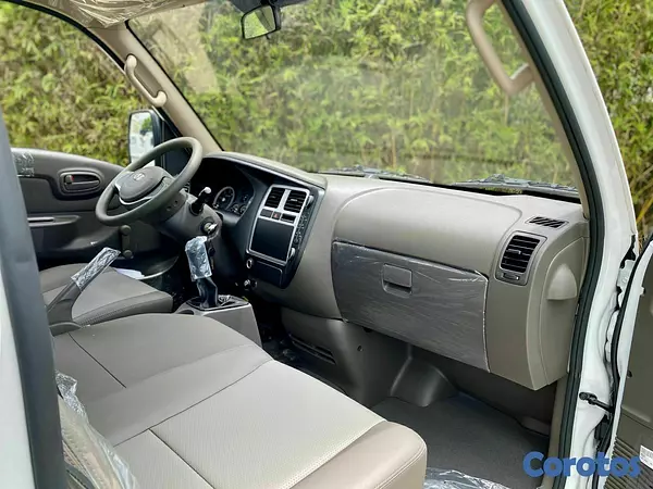 camiones y vehiculos pesados - HYUNDAI H-100 2026 4