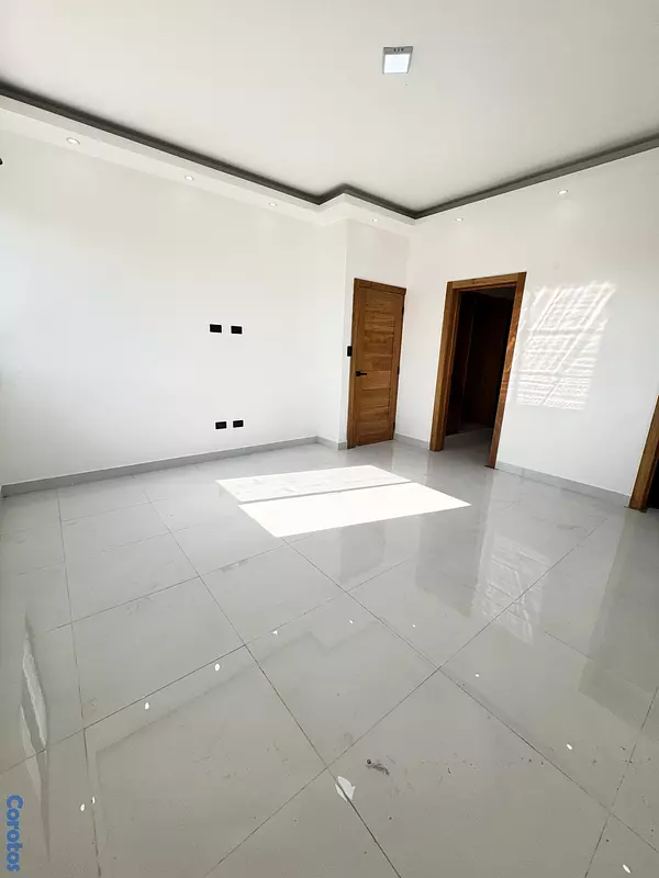 casas - venta de casa de lujo  con piscina en la autopista de San isidro con 3 niveles  9