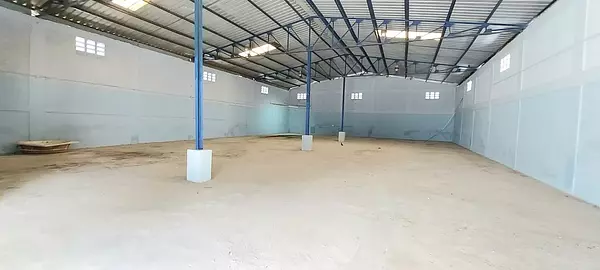 oficinas y locales comerciales - 🔵Alquilo Nave  600 mts prox al km 16 Aut. Duarte  7