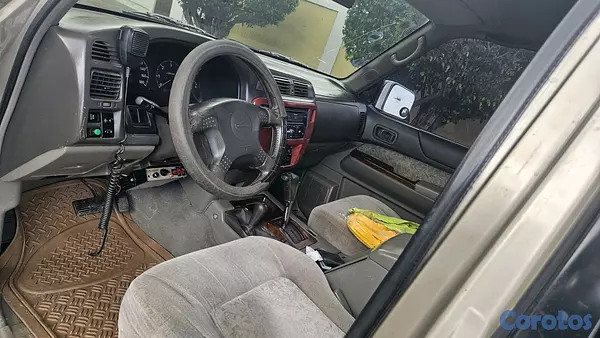jeepetas y camionetas - Nissan patrol v6 2001 2