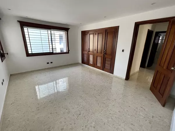 apartamentos - Alquiler Apartamento con Línea Blanca Detrás de BlueMall en Piantini 4