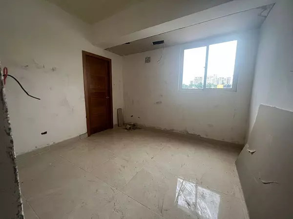 apartamentos - Vendo avenida independencia klm 9 quedan pocas unidades, próximo a entrega ,  3