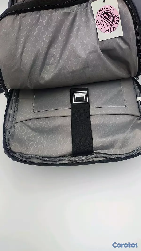ropa para hombre - Mochila expandible de viaje y uso casual,con compartimento para laptop y ropa  7