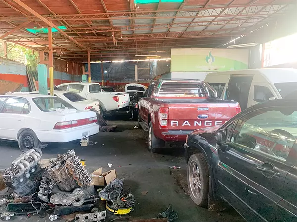 oficinas y locales comerciales - Local en ensanche la fe venta  4
