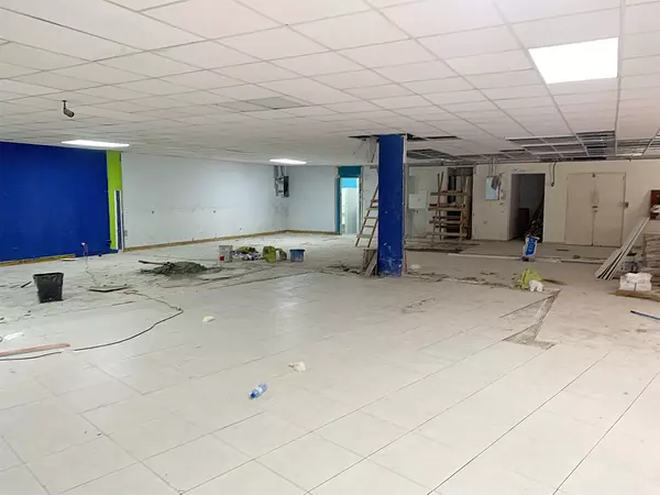 oficinas y locales comerciales - Local con espacio abierto céntrico 6
