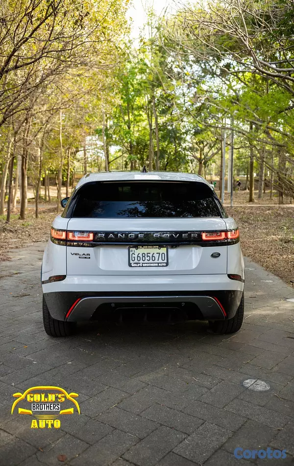 jeepetas y camionetas - Land Rover Range Rover Velar R-Dynamic 2018 Clean  5