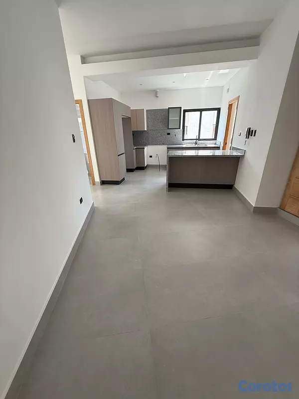 apartamentos - APARTAMENTO EN VENTA / ALQUILER – TORRE NUEVA EN LA CASTELLANA
 2