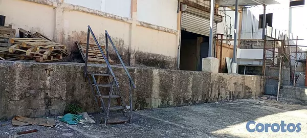 otros inmuebles - Alquilo Nave en la Av. Monumental 8