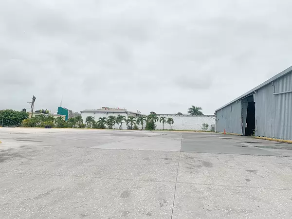 oficinas y locales comerciales - nave en alquiler  3