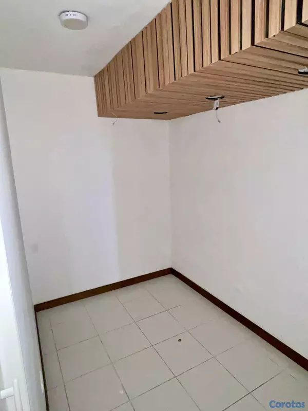 oficinas y locales comerciales - SE ALQUILA LOCAL COMERCIAL – EVARISTO MORALES 7