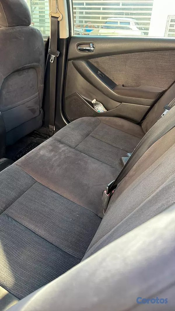 carros - Vendo Nissan Altima 2011 en excelentes condiciones 2