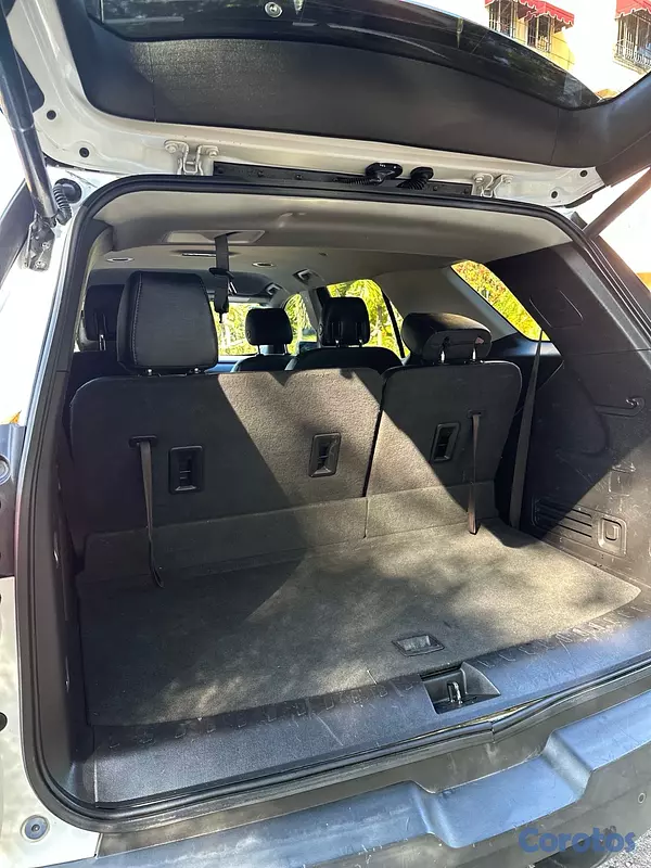 jeepetas y camionetas - CHEVROLET TRAVERSE LT 2018 7