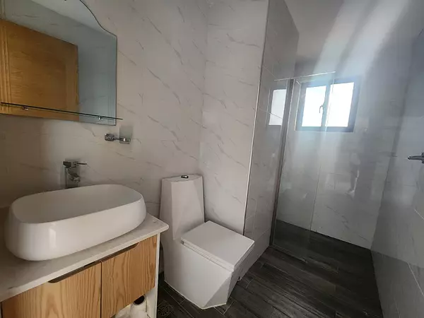 apartamentos - VENTA Apto en El Millón US$245,000

 137 mts netos de apto
3 Hab
 2.5 bño 1