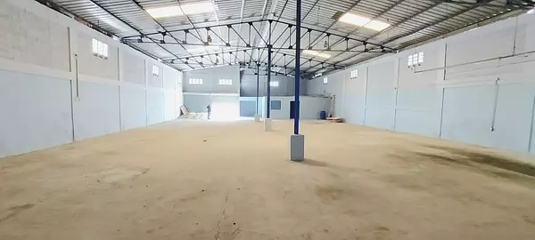 oficinas y locales comerciales - 🔵Alquilo Nave  600 mts prox al km 16 Aut. Duarte  9