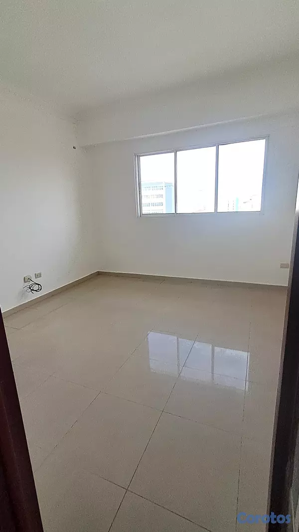 apartamentos - Vendo apt en Evaristo Morales de 3 hab y 3 parqueo 13