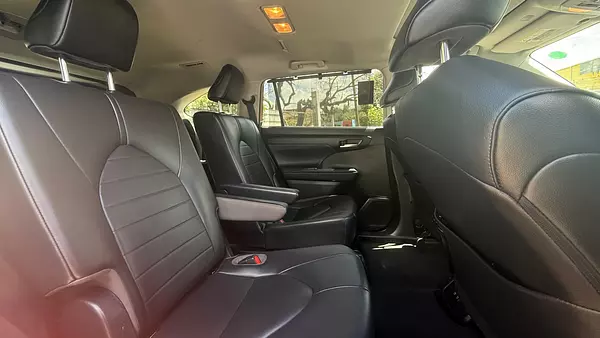 jeepetas y camionetas - Toyota higlander xle 2020 6