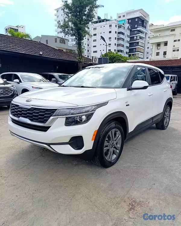 jeepetas y camionetas - Kia Seltos 2021 3