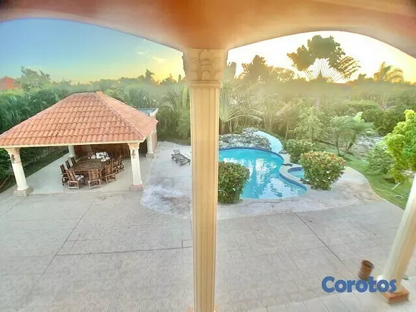 casas vacacionales y villas - Villa Magestuosa y elegante Juandolio 4hab 1,214MTS US$1.2 6