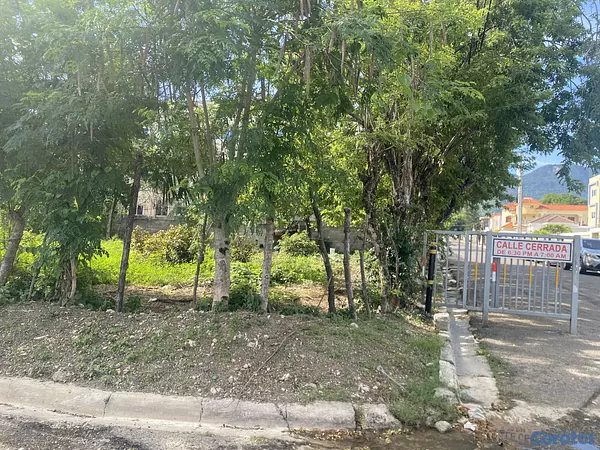 solares y terrenos - solar próximo al malecón de puerto plata  3