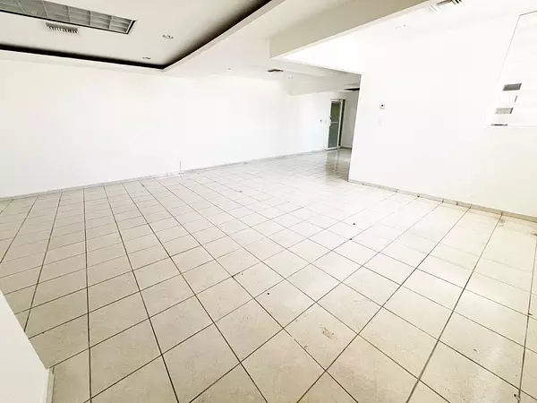 oficinas y locales comerciales - Local corporativo y comercial naco  4