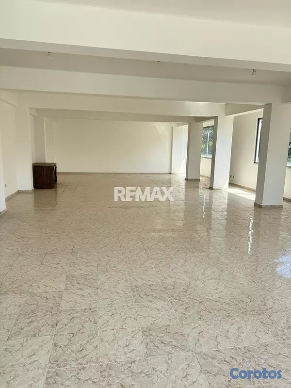 oficinas y locales comerciales - Local Comercial en ALAMEDA SANTO DOMINGO OESTE 3