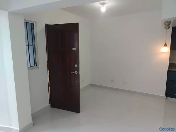 apartamentos - Oportunidad Única: Apartamento en venta Remodelado en el Renacimiento. 9
