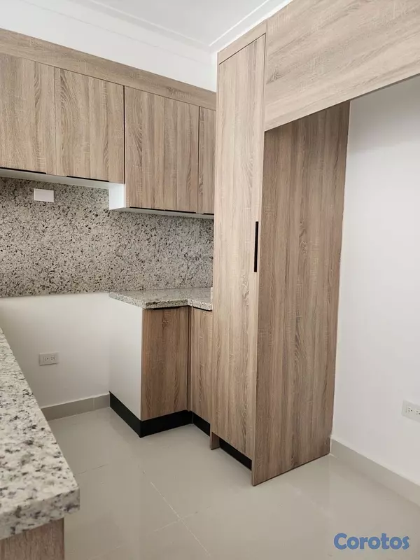 apartamentos - renacimiento alquiló una habitación 1.5 baños balcón parqueo piso 6 área social  10