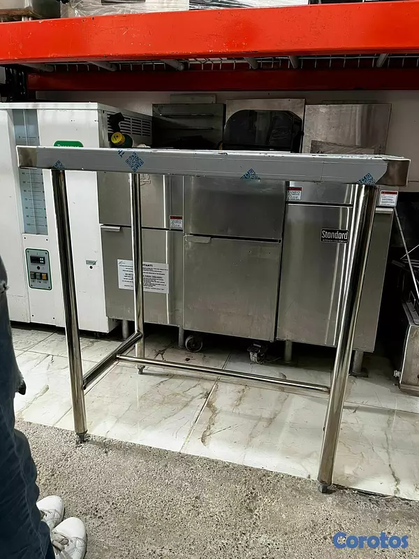 equipos profesionales - Mesa de trabajo Acero Inoxidable calibre 16  2