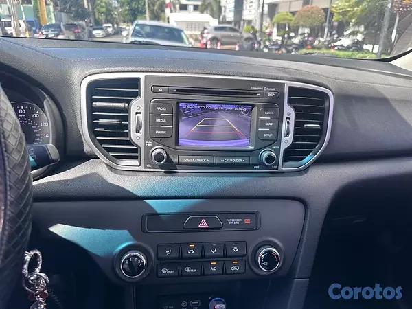 jeepetas y camionetas - KIA SPORTAGE LX 2019 AWD 9