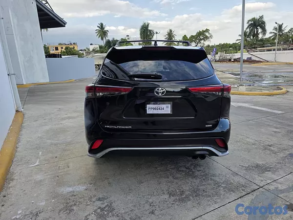 jeepetas y camionetas - Toyota highlander 2022 XSE  5