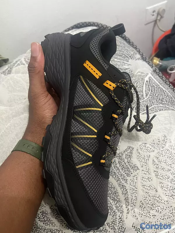 zapatos para hombre - Tenis COLUMBIA PEAKFREAK Size 10  4
