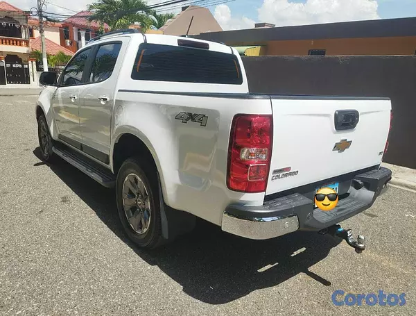 jeepetas y camionetas - chevolet colorado 2022 3