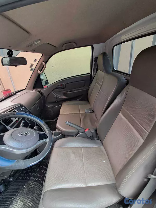 camiones y vehiculos pesados - H100 Casi Nuevo con garantia de Magna motors 6