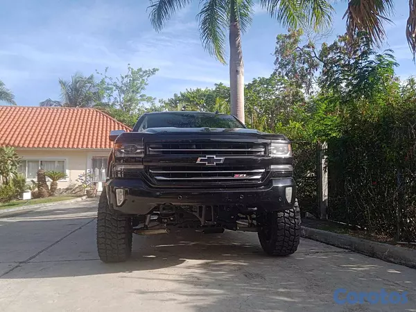 jeepetas y camionetas - Chevrolet Silverado z71 2016 4