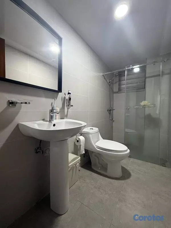 apartamentos - Apartamento en venta vacío de 3 habitaciones con v 16