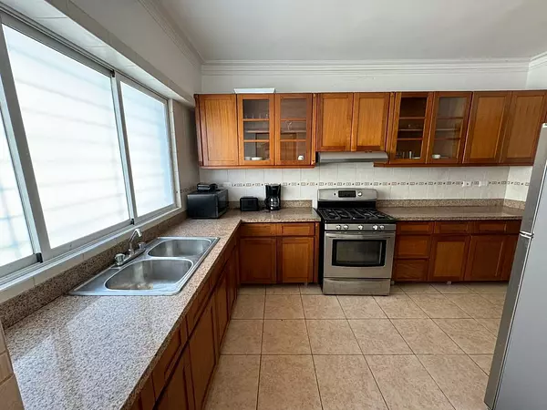 apartamentos - Apartamento en Venta
PIANTINI
USD 265,000.00
Mantenimiento: 12,000.00
210mst
 9