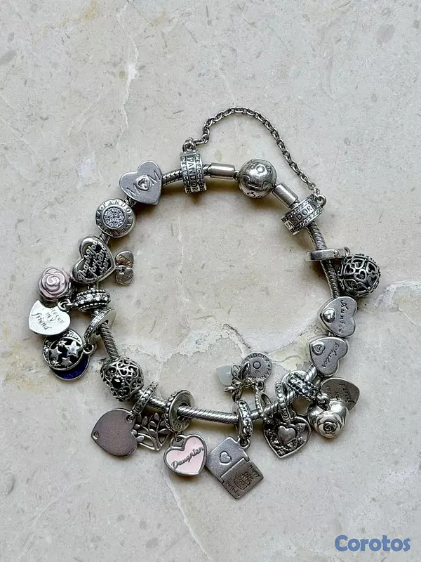 joyas, relojes y accesorios - Pandora original  15 charms  $225 dólares