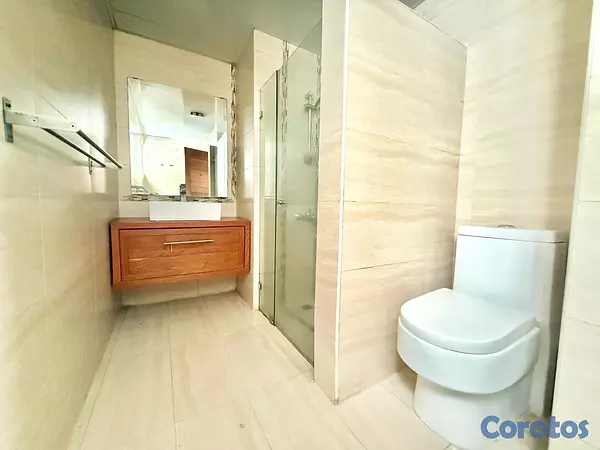apartamentos - vendo en el millón piso 4 tres habitaciones 2.5 baños dos parqueos servicio  5