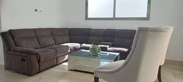 casas - Amplia y Lujosa Casa de 3 Niveles en Reparto Manhattan 2