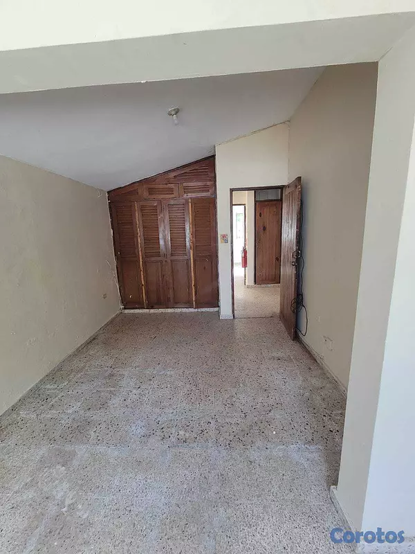 oficinas y locales comerciales - Local Comercial en Alquiler de 112 Metros en 2do P 2