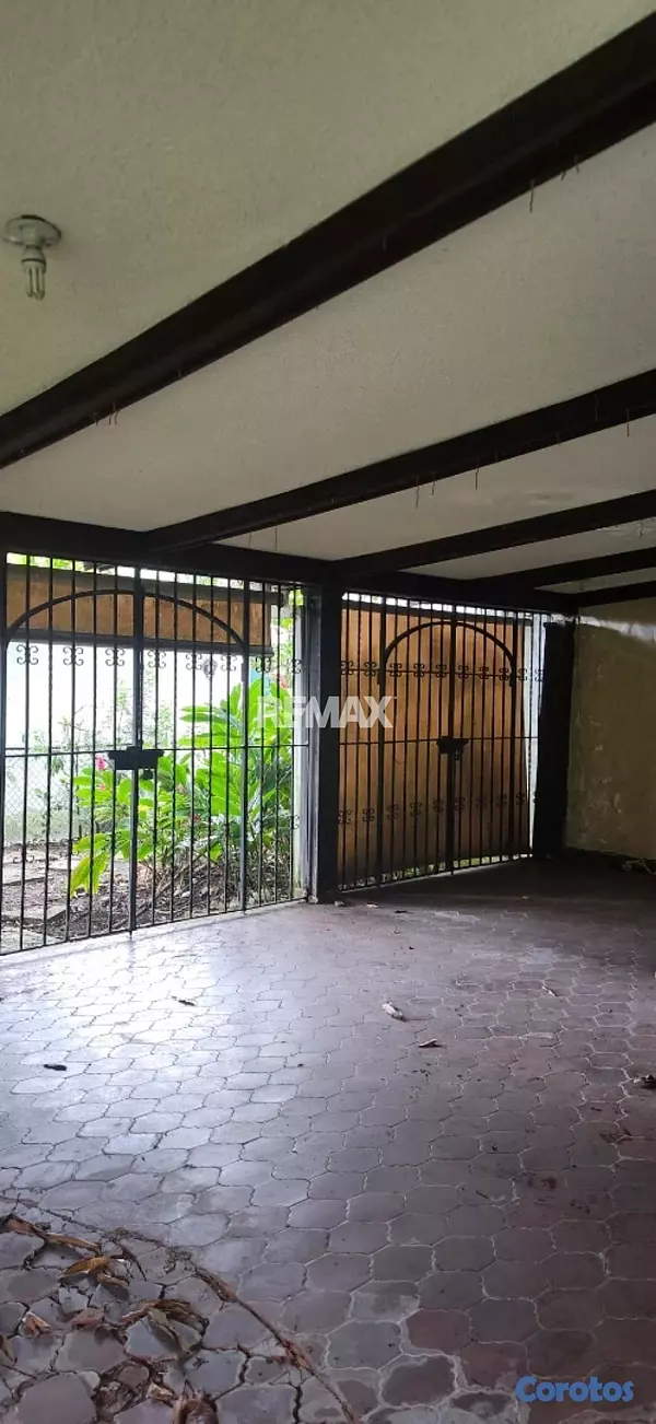 oficinas y locales comerciales - Casa/Local comercial en alquiler en Viejo Arroyo H 9
