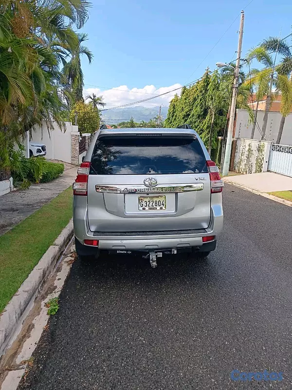 jeepetas y camionetas - Toyota land cruicer prado vxl 2014 4