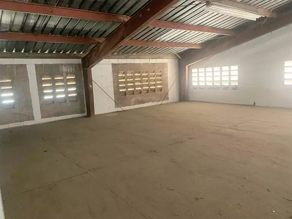 oficinas y locales comerciales - Almacén en ensanche la Fe  6