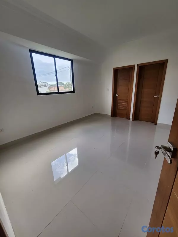apartamentos - renacimiento alquiló una habitación 1.5 baños balcón parqueo piso 6 área social  11