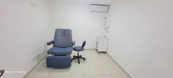 oficinas y locales comerciales - 🔵Alquilo Local comercial 1er piso  130 mts En Naco 
 6